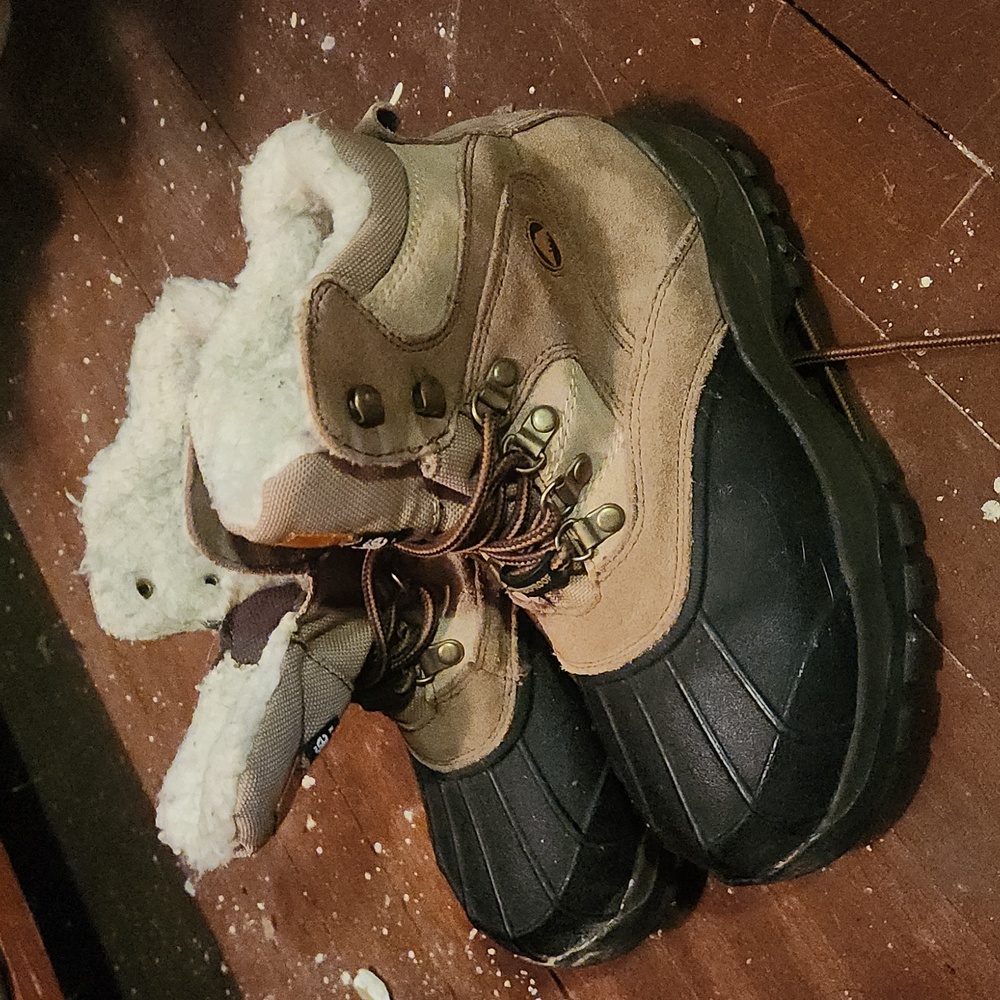 Ozark Trails Women's Size 7